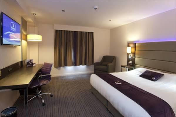Premier Inn Gosport Exterior foto